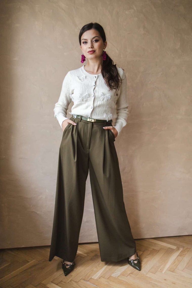 Inventino look khaki palazzo