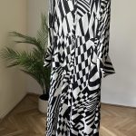 Inventino look fekete & fehér ingruha
