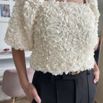 Inventino look törtfehér virágos blúz